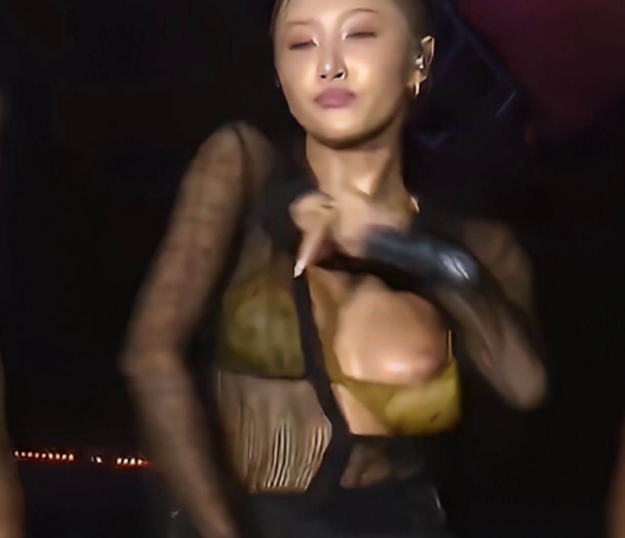 nsj9XY8Z MAMAMOO Hwasa KPop 04.png